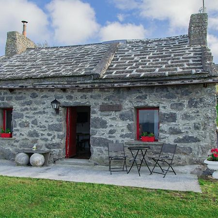 1844 Seascape Cottage Is Located On The Wild Atlantic Way Fanore Εξωτερικό φωτογραφία