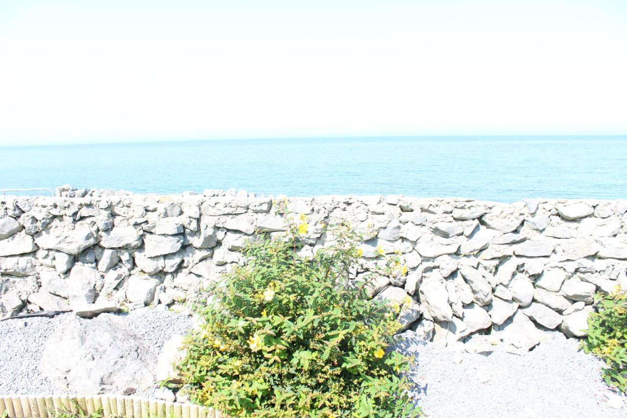 1844 Seascape Cottage Is Located On The Wild Atlantic Way Fanore Εξωτερικό φωτογραφία