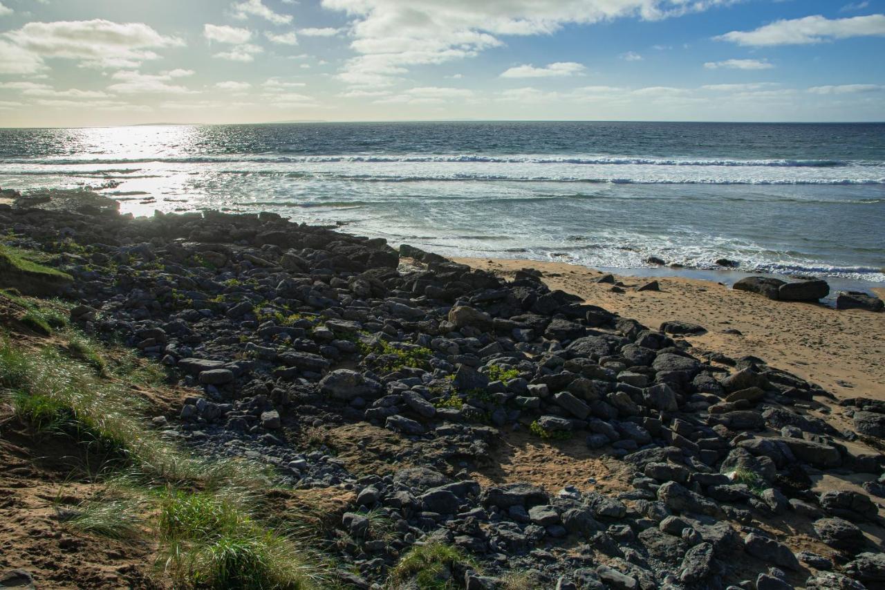 1844 Seascape Cottage Is Located On The Wild Atlantic Way Fanore Εξωτερικό φωτογραφία